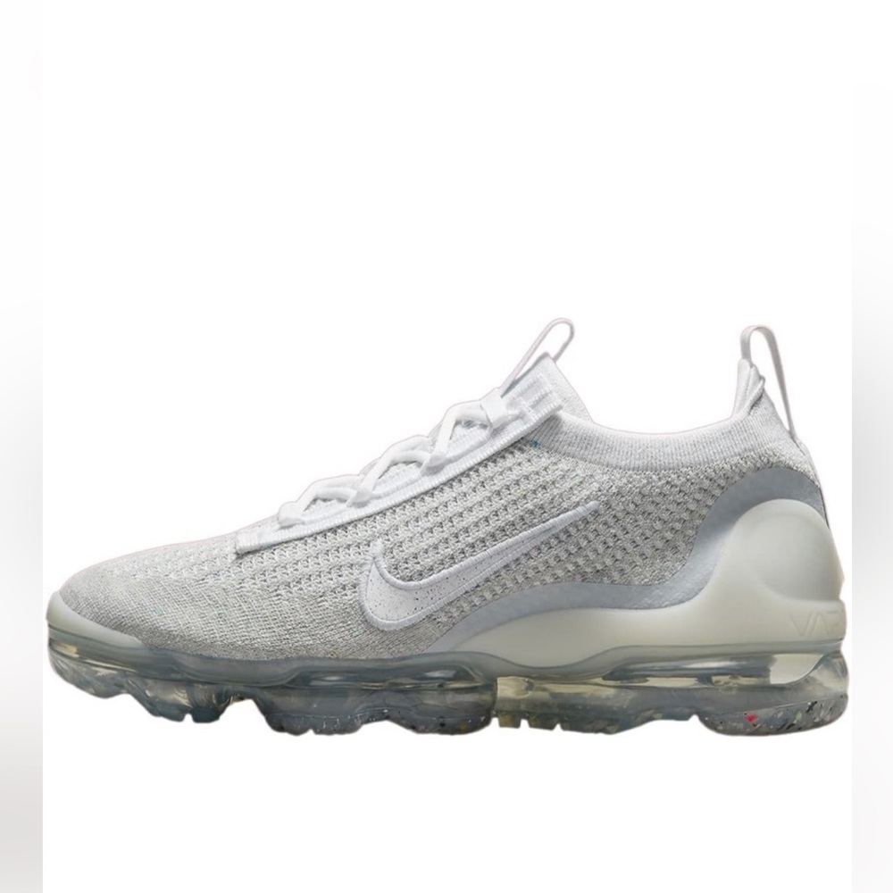 NWOT Nike Air VaporMax Flyknit 2021